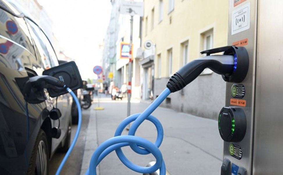 電動車充電樁的技術創新與行業應用