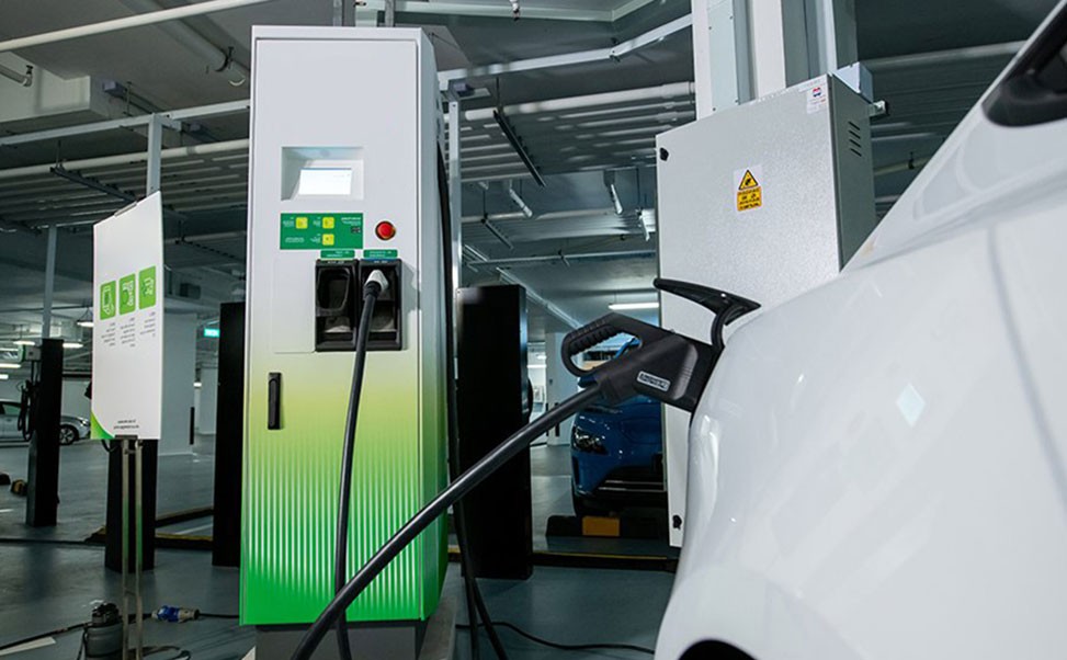 直流汽車充電樁，技術(shù)革新引領(lǐng)市場新機(jī)遇